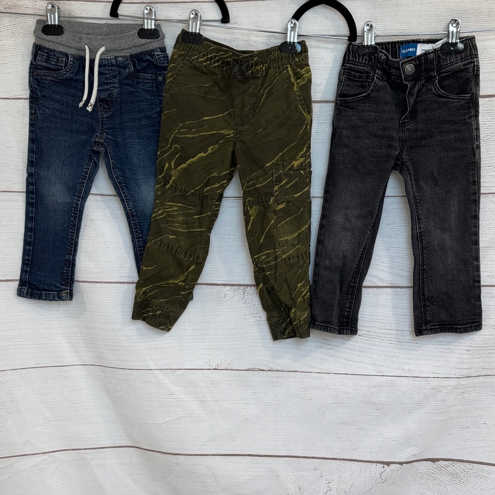 Bundle of 3 kids toddler size 2T Bottoms Set - Denim, Camouflage, Black Jeans
